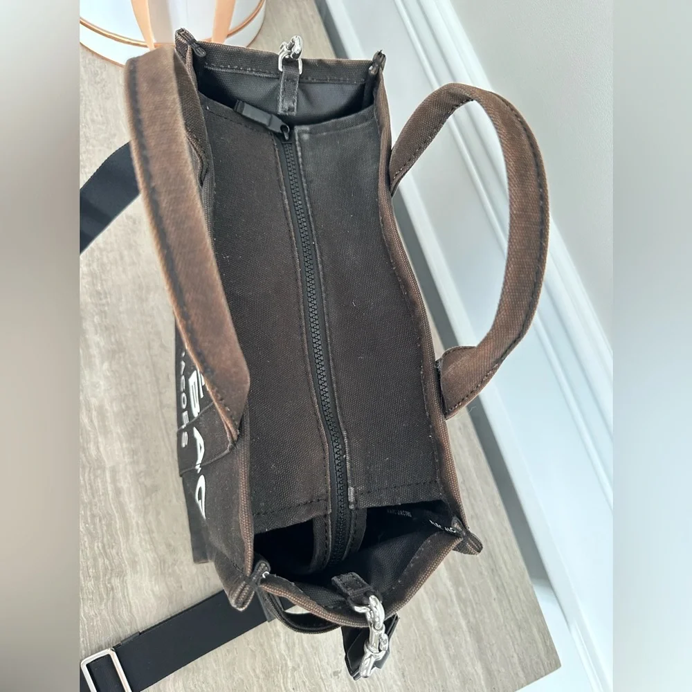 Marc Jacobs Black Canvas Tote Bag - Picture 4 of 11